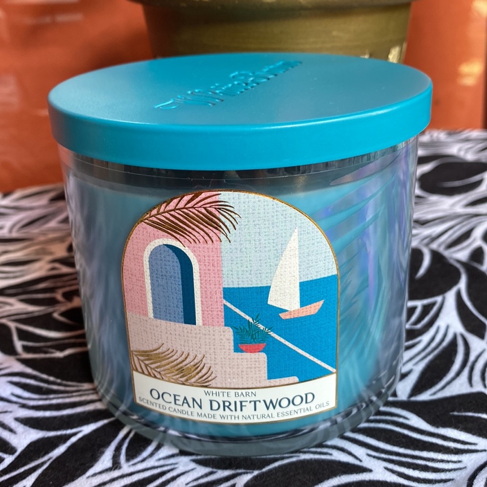 Ocean Driftwood BBW 3 wick candle.